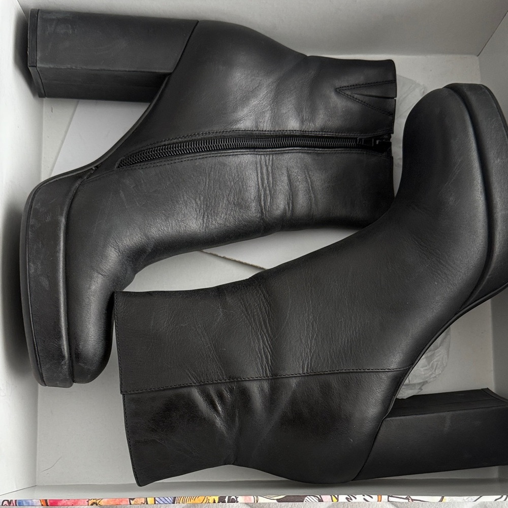 Jeffrey Campbell Spaced Bootie